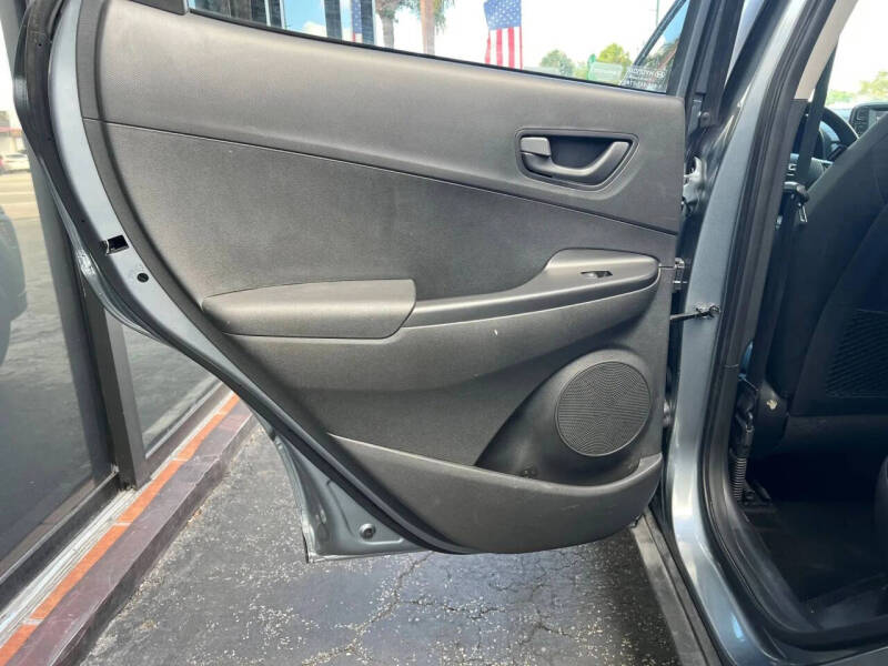 2020 Hyundai Kona SEL