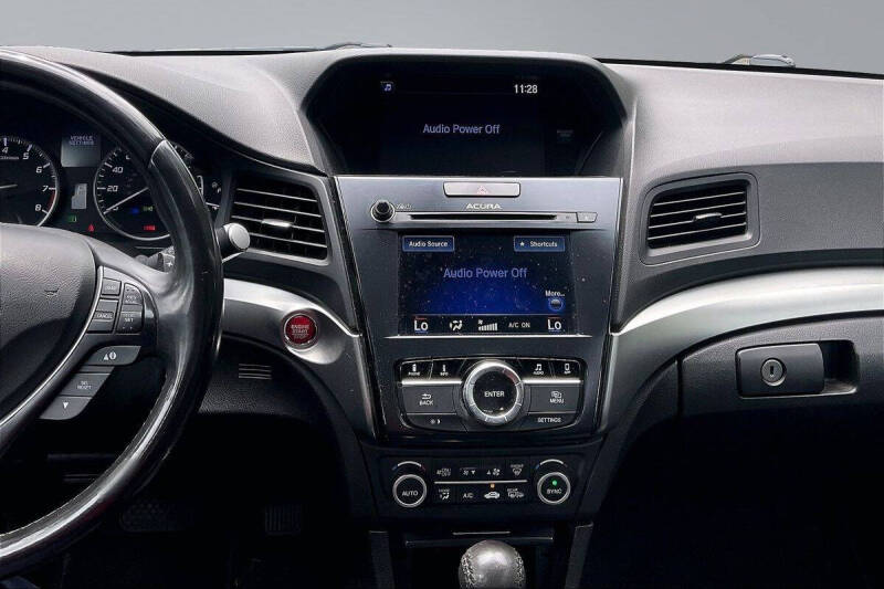 2017 Acura ILX