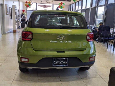 2022 Hyundai Venue SE