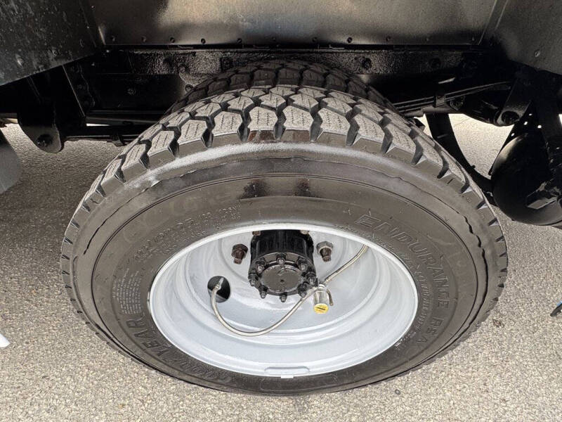 2016 Freightliner MT45 Chassis