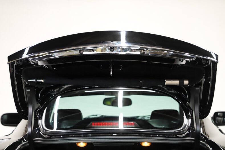 2003 Aston Martin V12 Vanquish