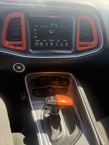 2019 Dodge Challenger SXT