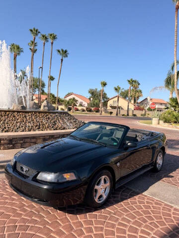 2004 Ford Mustang Deluxe