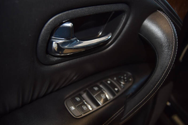 2017 Infiniti QX80 Signature Edition