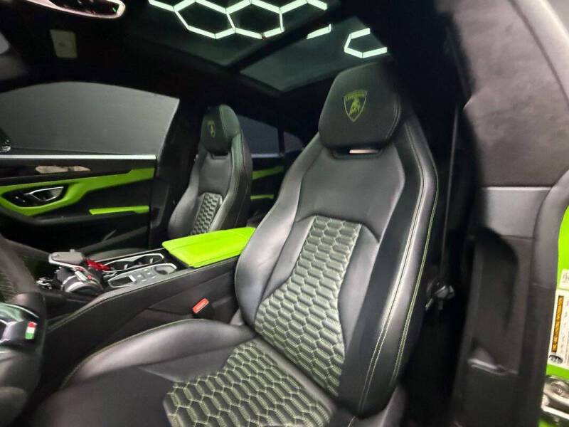 2021 Lamborghini Urus