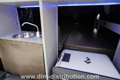 2025 Mini T Campervan Chrysler Pacifica AWD Camper V