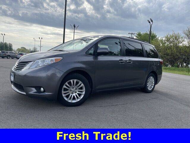 2017 Toyota Sienna for sale at Piehl Motors - PIEHL Chevrolet Buick Cadillac in Princeton IL