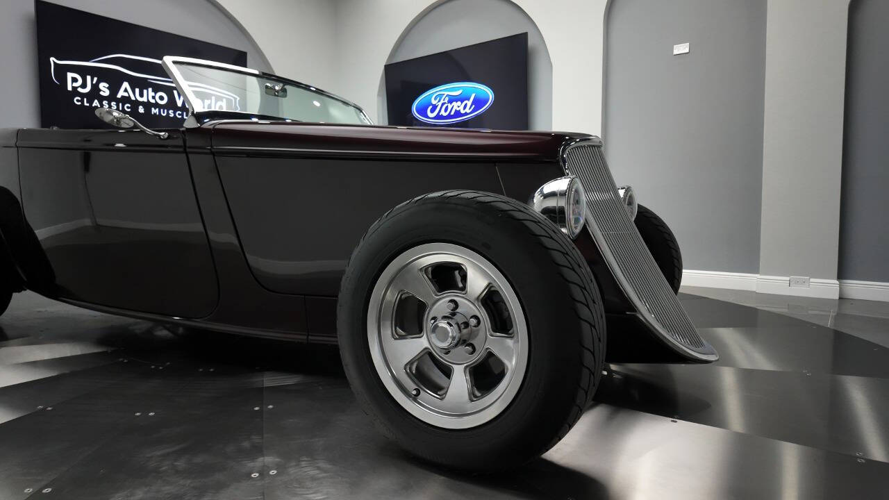 1933 Ford Factory 5 Hot Rod 11
