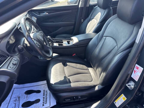 2017 Buick LaCrosse Essence