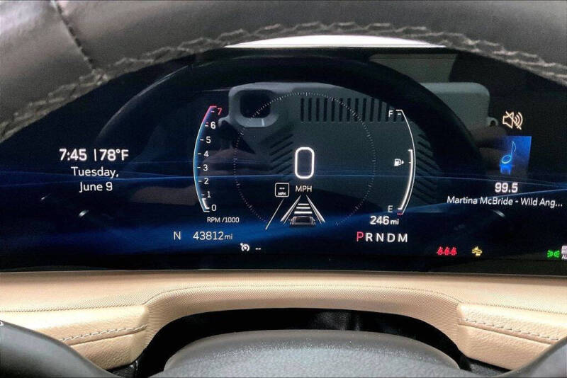 2024 Cadillac XT4 Luxury