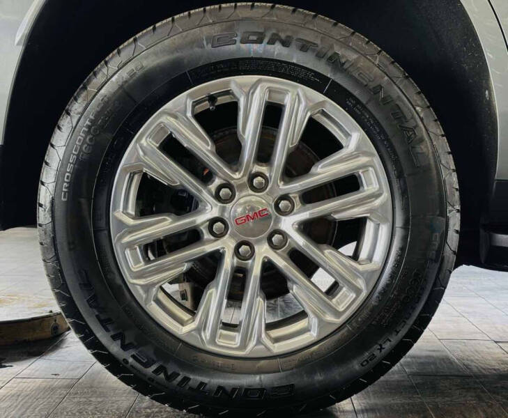 2024 GMC Yukon SLT