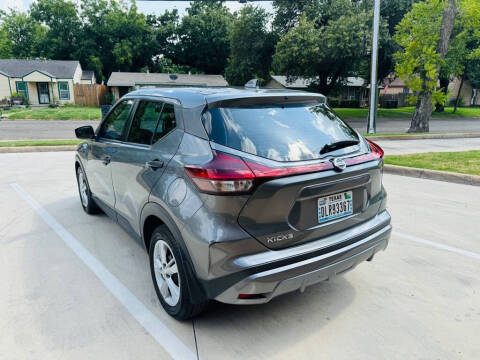 2021 Nissan Kicks S