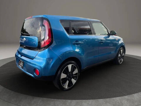 2018 Kia Soul +
