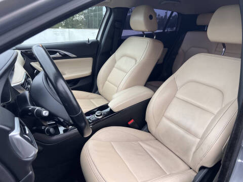 2018 Infiniti QX30 Premium