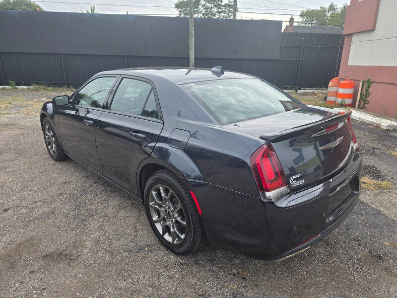 2016 Chrysler 300 S