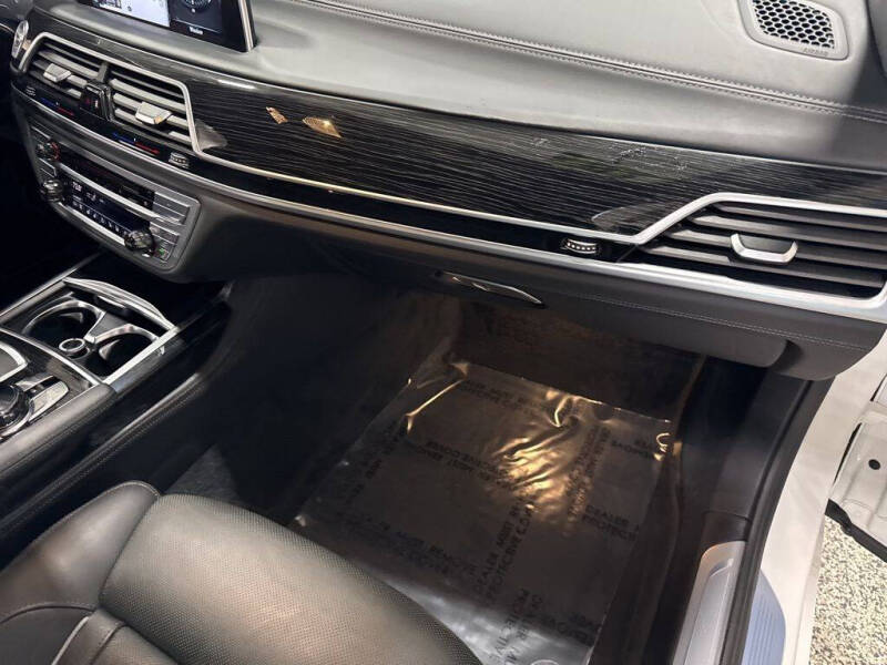 2017 BMW 7 Series 750i xDrive