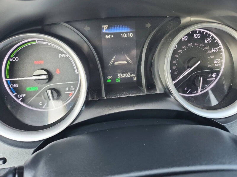 2021 Toyota Camry Hybrid LE