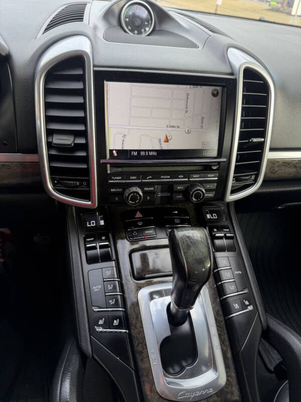 2011 Porsche Cayenne