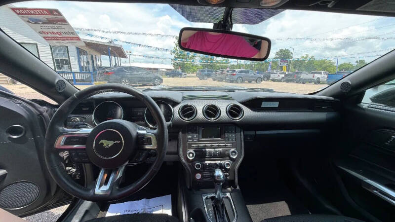 2016 Ford Mustang V6