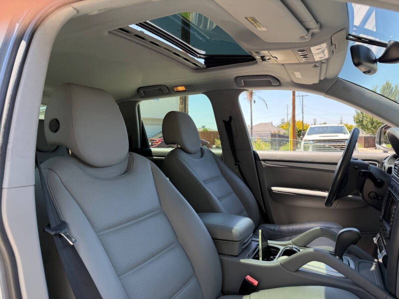 2004 Porsche Cayenne S