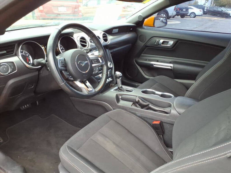 2019 Ford Mustang EcoBoost