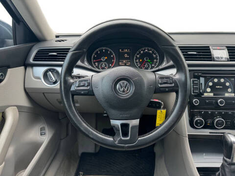 2012 Volkswagen Passat SE