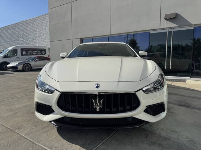 2022 Maserati Ghibli Modena Q4