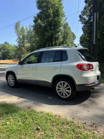2011 Volkswagen Tiguan SE