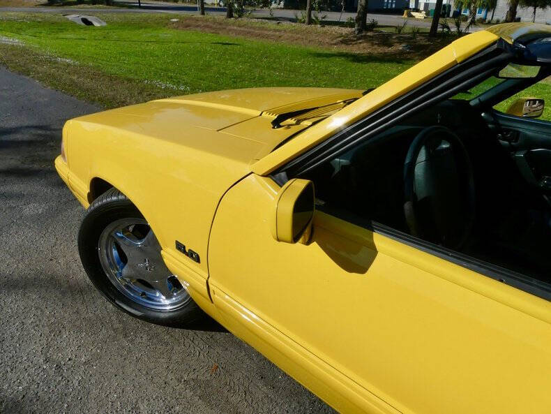 1993 Ford Mustang LX 5.0