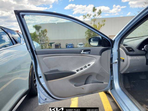 2014 Hyundai Accent SE