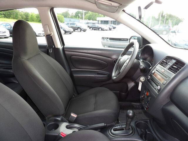 2015 Nissan Versa 1.6 S