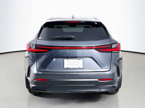 2025 Lexus NX 350h Premium