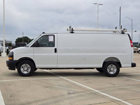 2025 Chevrolet Express 2500