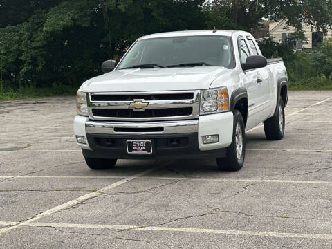 2011 Chevrolet Silverado 1500 for sale at Hillcrest Motors in Derry NH