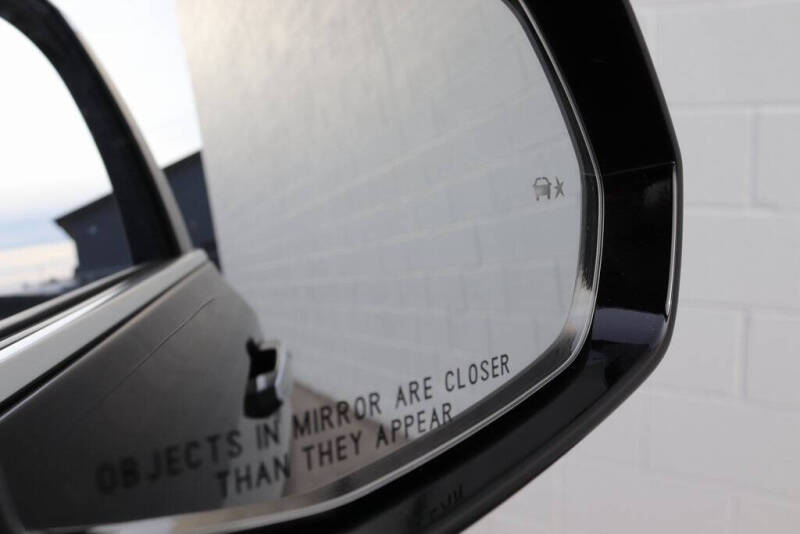 2021 Cadillac XT4 Premium Luxury