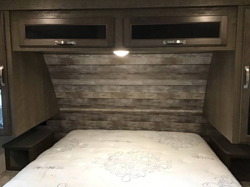 2022 Keystone RV Cougar 24SABWE / 28ft