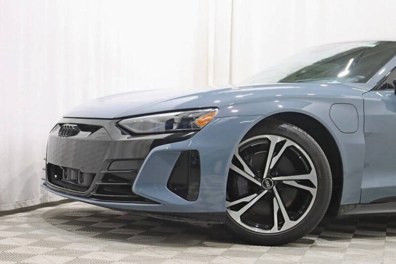 2022 Audi e-tron GT quattro Premium Plus