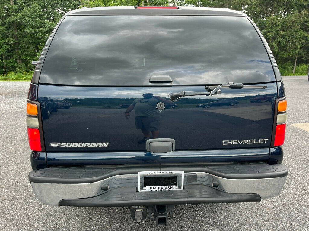2005 Chevrolet Suburban 4