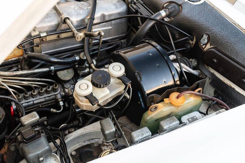 1969 Mercedes-Benz 280-Class