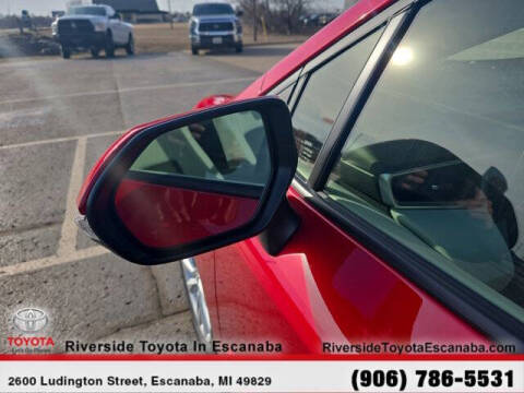 2025 Toyota Corolla Hatchback SE