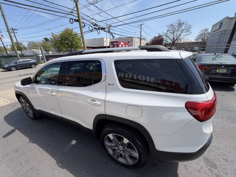 2017 GMC Acadia SLT-2