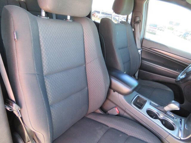 2019 Jeep Grand Cherokee Laredo E