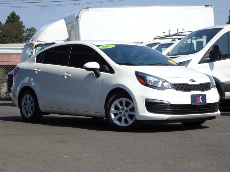 2017 Kia Rio LX photo 3