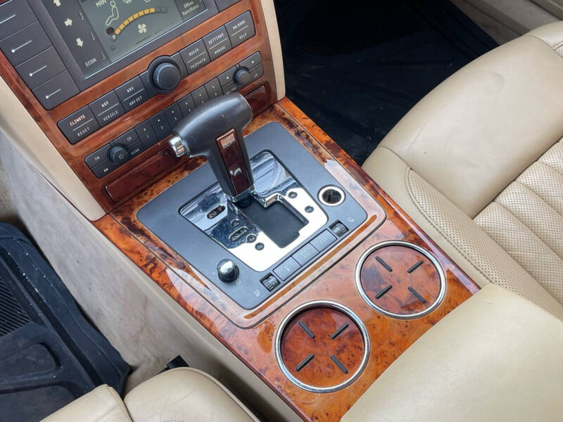 2004 Volkswagen Phaeton W12