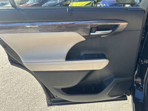 2023 Toyota Highlander Hybrid Limited