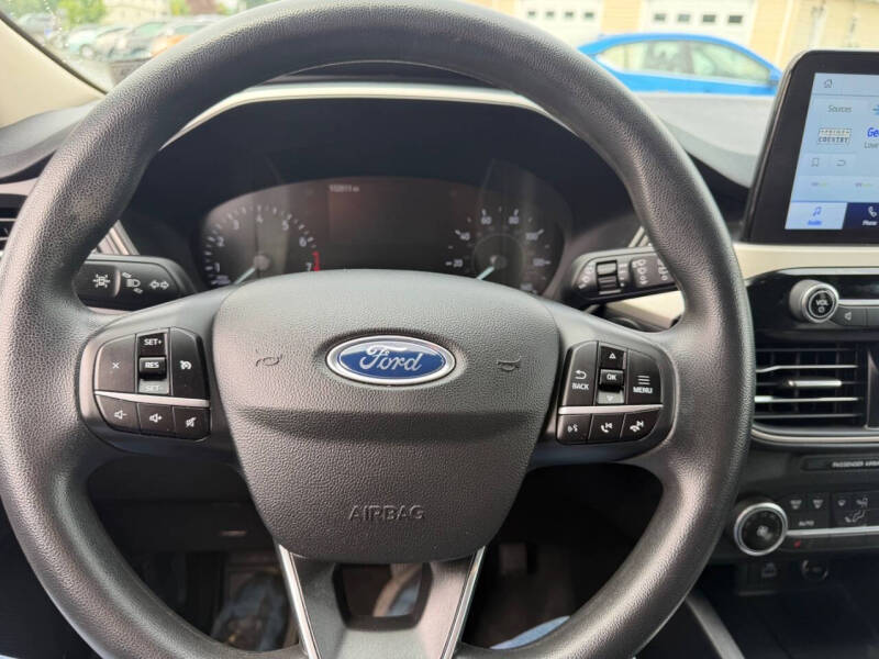 2020 Ford Escape SE