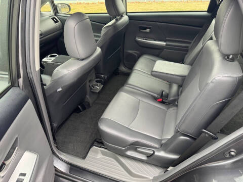 2012 Toyota Prius v Five