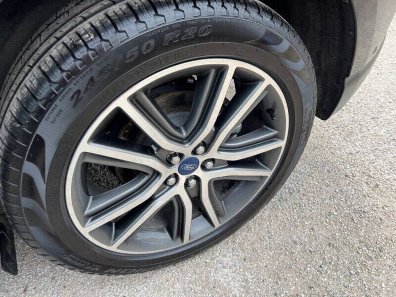 2019 Ford Edge Titanium