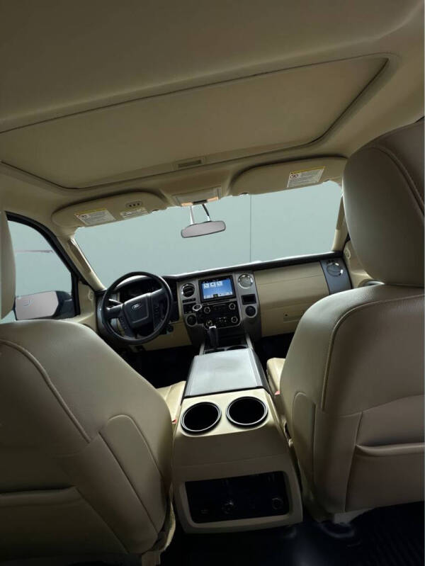 2017 Ford Expedition EL XLT