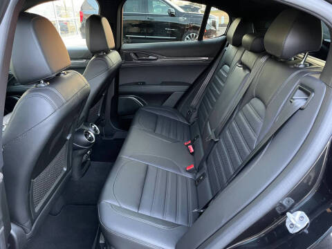 2022 Alfa Romeo Stelvio Quadrifoglio